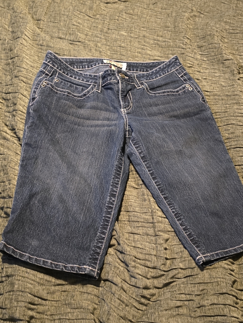 YMI Women's Dark Blue Denim Capris